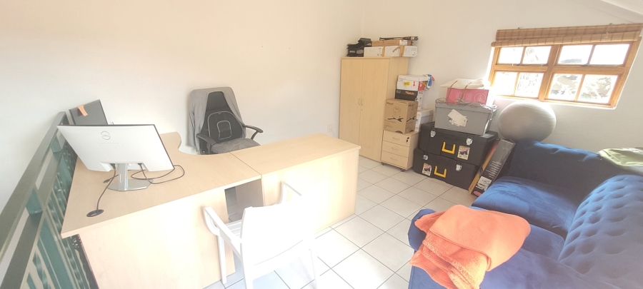 To Let 2 Bedroom Property for Rent in Riverside Park Mpumalanga