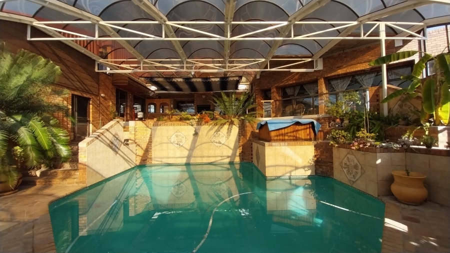 5 Bedroom Property for Sale in Trichardt Mpumalanga