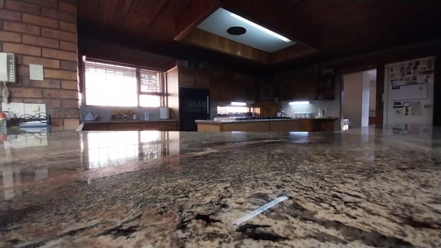 5 Bedroom Property for Sale in Trichardt Mpumalanga