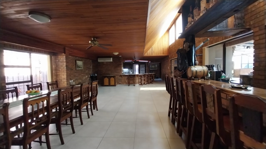 5 Bedroom Property for Sale in Trichardt Mpumalanga