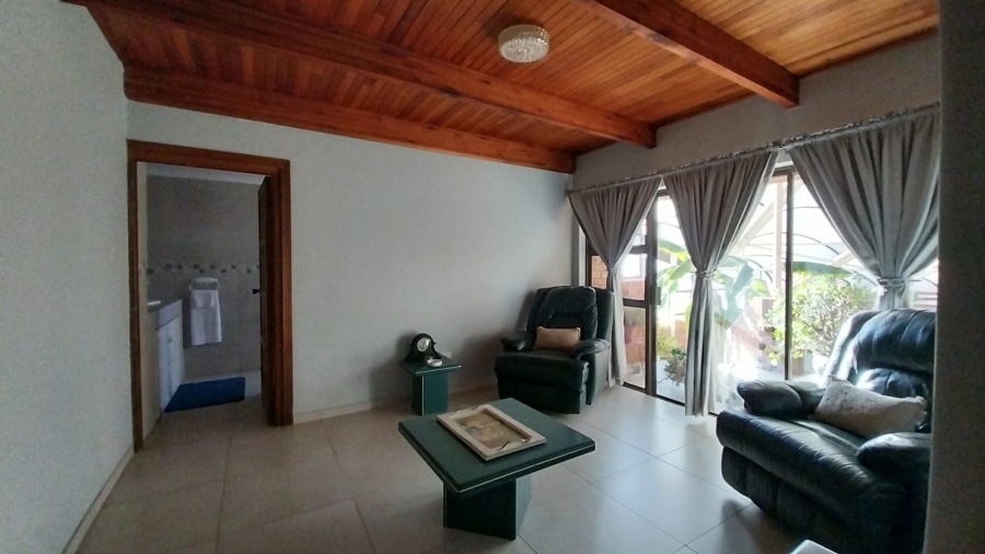 5 Bedroom Property for Sale in Trichardt Mpumalanga
