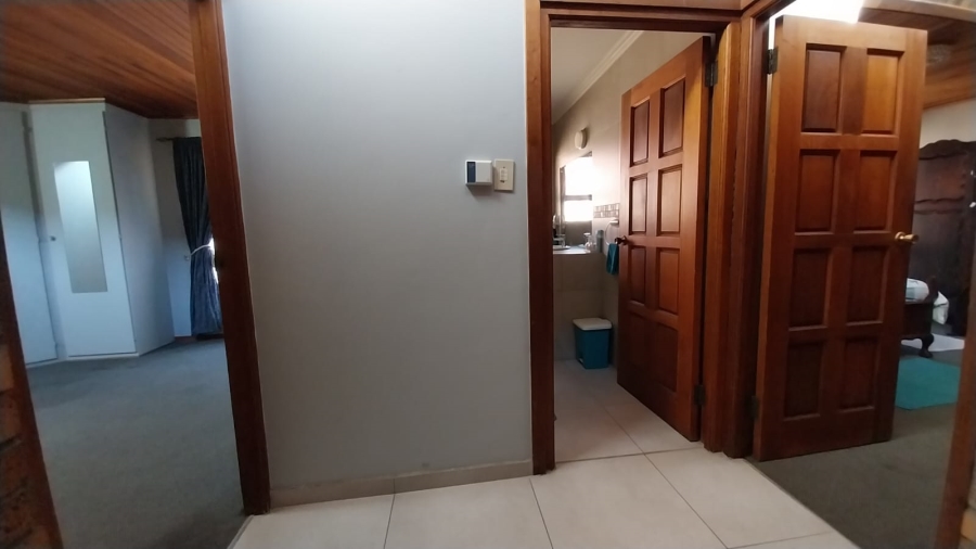 5 Bedroom Property for Sale in Trichardt Mpumalanga