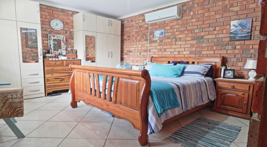 2 Bedroom Property for Sale in Marloth Park Mpumalanga