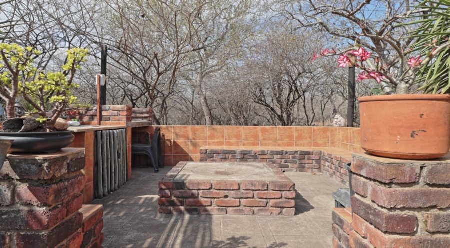 2 Bedroom Property for Sale in Marloth Park Mpumalanga