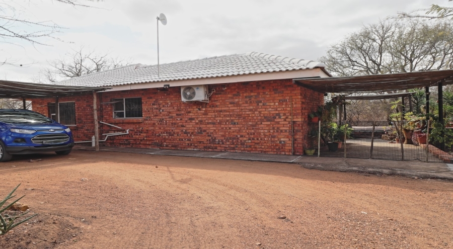 2 Bedroom Property for Sale in Marloth Park Mpumalanga