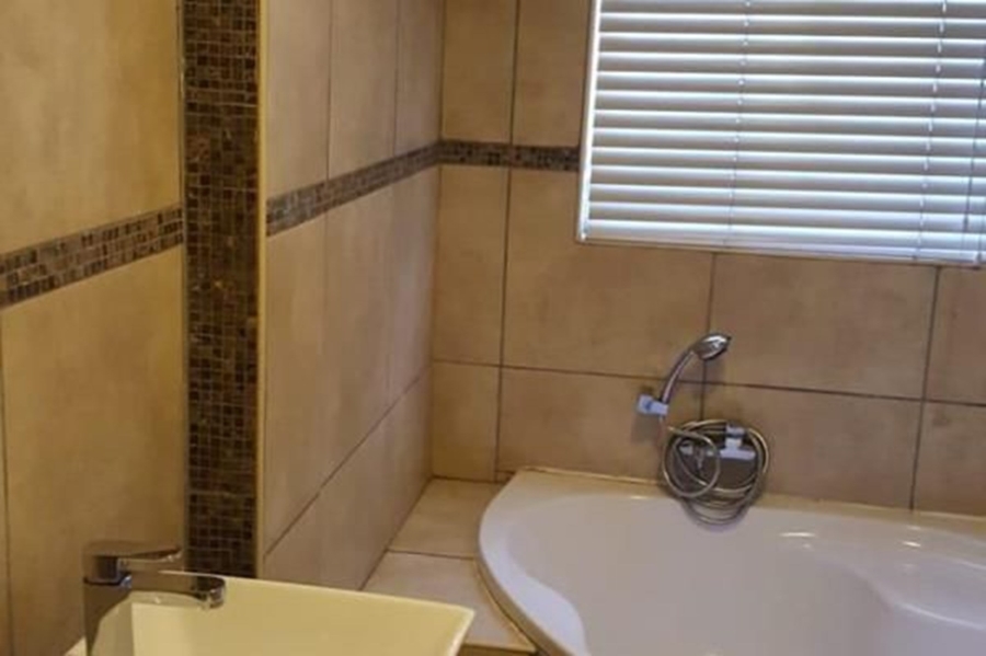 3 Bedroom Property for Sale in Die Heuwel Mpumalanga
