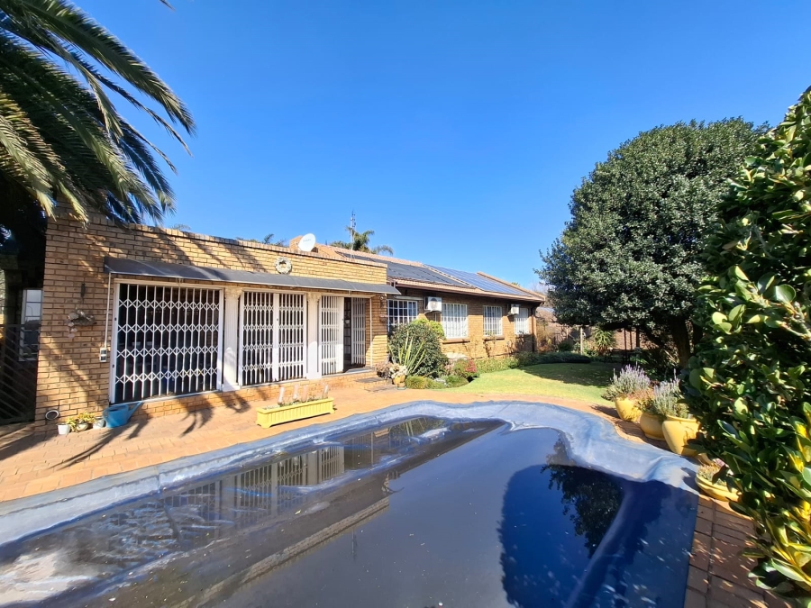 3 Bedroom Property for Sale in Aerorand Mpumalanga