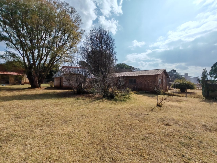 9 Bedroom Property for Sale in eMakhazeni B Mpumalanga