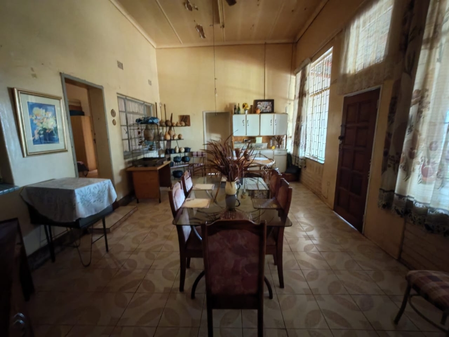 9 Bedroom Property for Sale in eMakhazeni B Mpumalanga