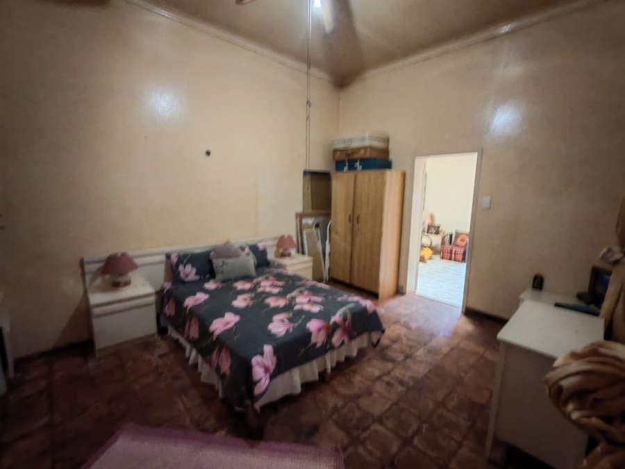 9 Bedroom Property for Sale in eMakhazeni B Mpumalanga