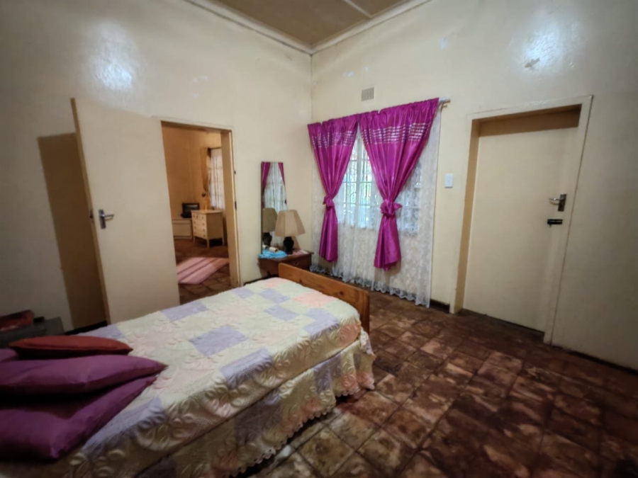 9 Bedroom Property for Sale in eMakhazeni B Mpumalanga