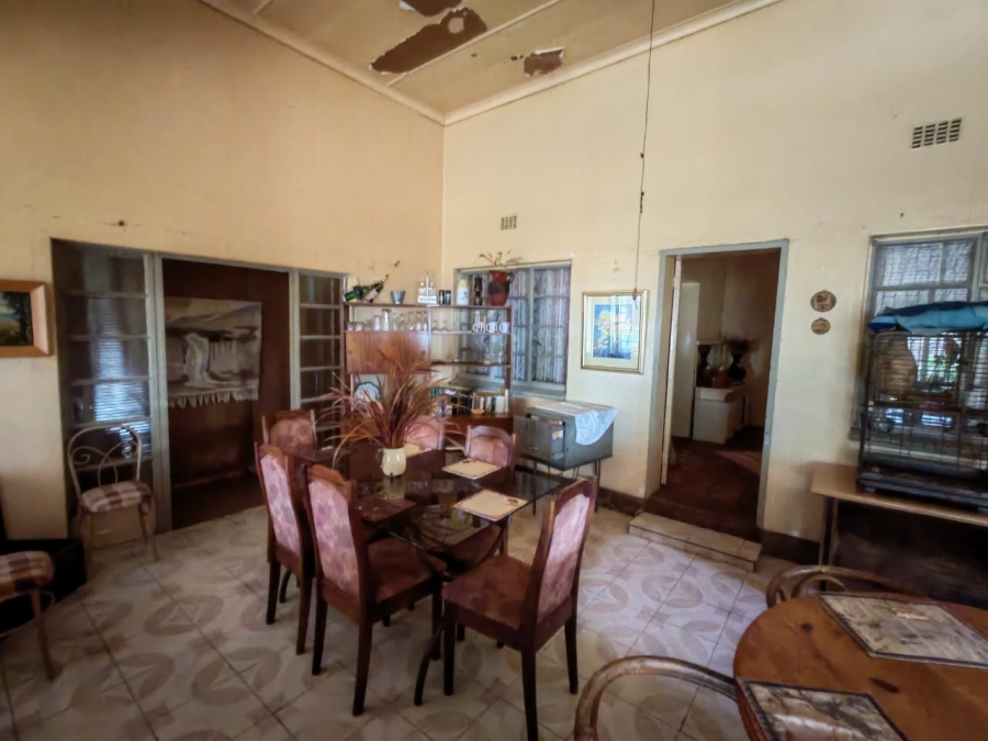 9 Bedroom Property for Sale in eMakhazeni B Mpumalanga