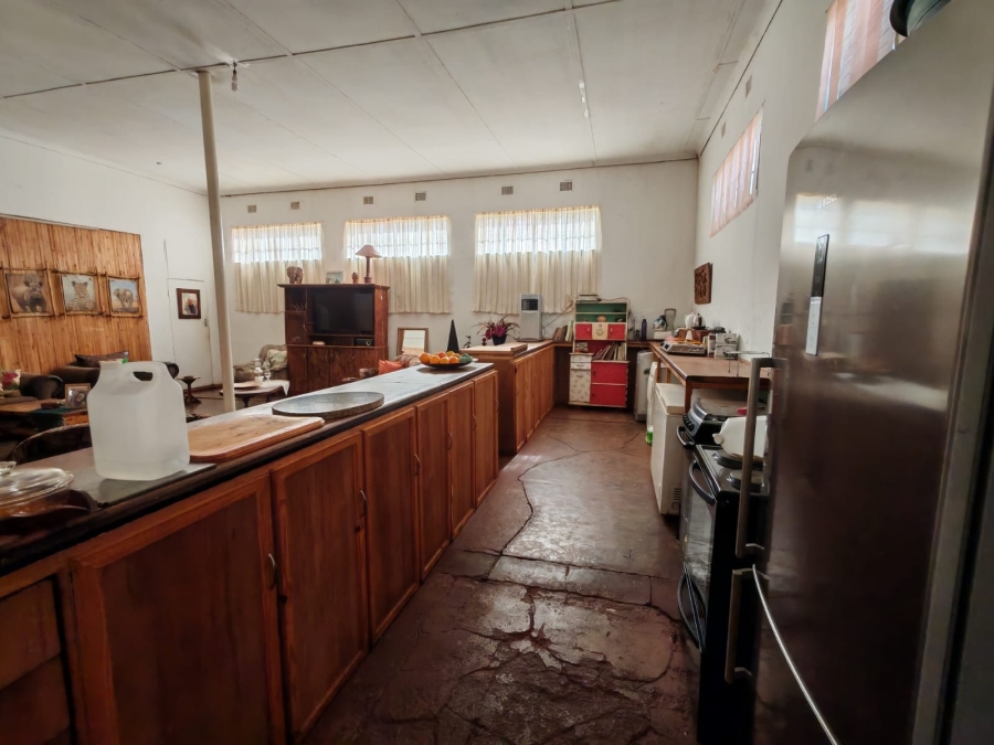 9 Bedroom Property for Sale in eMakhazeni B Mpumalanga