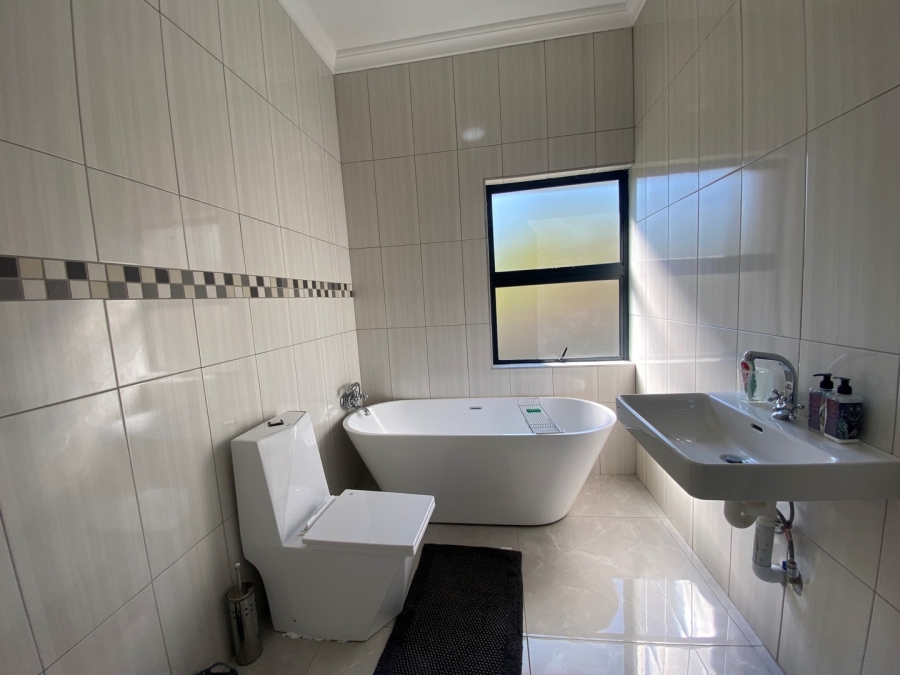 4 Bedroom Property for Sale in White River Estates Mpumalanga