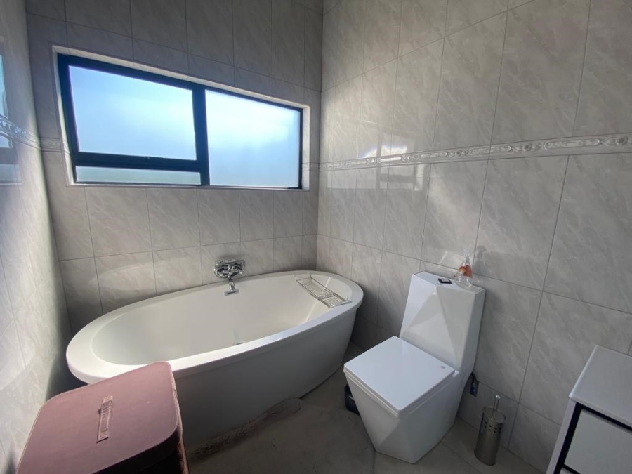4 Bedroom Property for Sale in White River Estates Mpumalanga