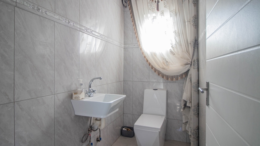 4 Bedroom Property for Sale in White River Estates Mpumalanga