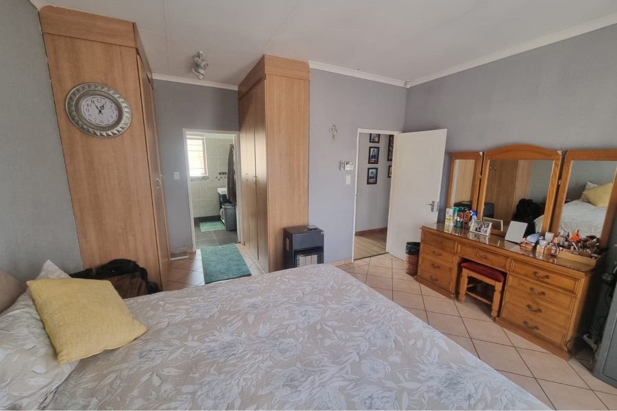 3 Bedroom Property for Sale in Nelspruit Ext 14 Mpumalanga