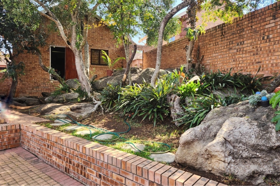 3 Bedroom Property for Sale in Nelspruit Ext 14 Mpumalanga