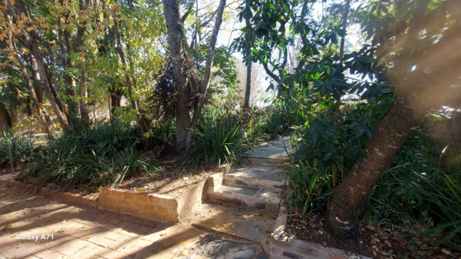 To Let 1 Bedroom Property for Rent in White River Mpumalanga