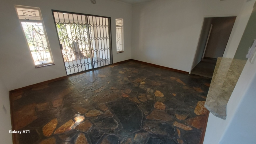 To Let 1 Bedroom Property for Rent in White River Mpumalanga