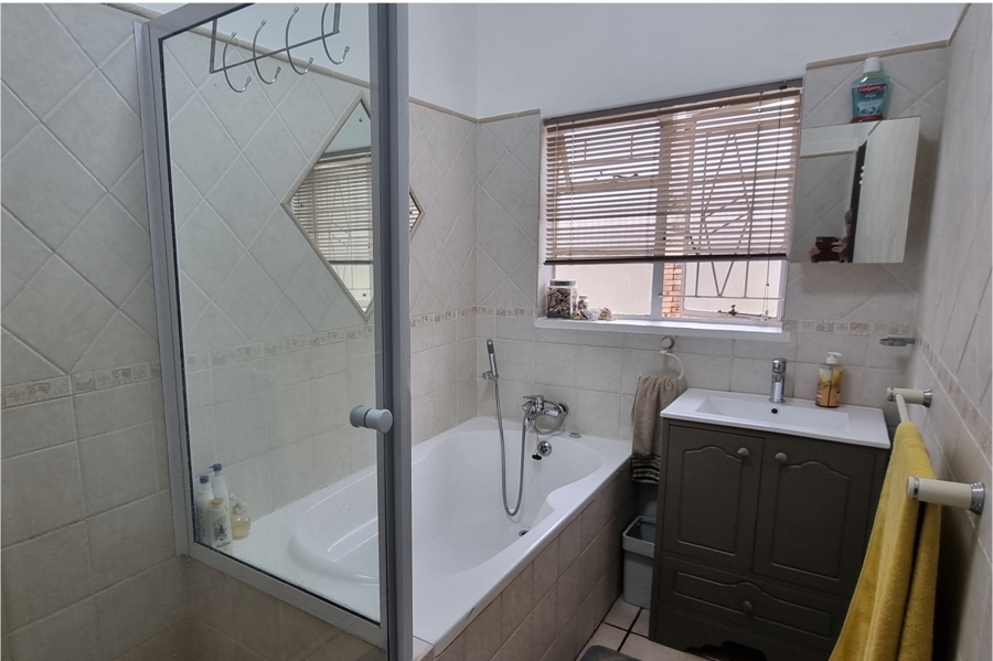 3 Bedroom Property for Sale in Nelspruit Ext 5 Mpumalanga