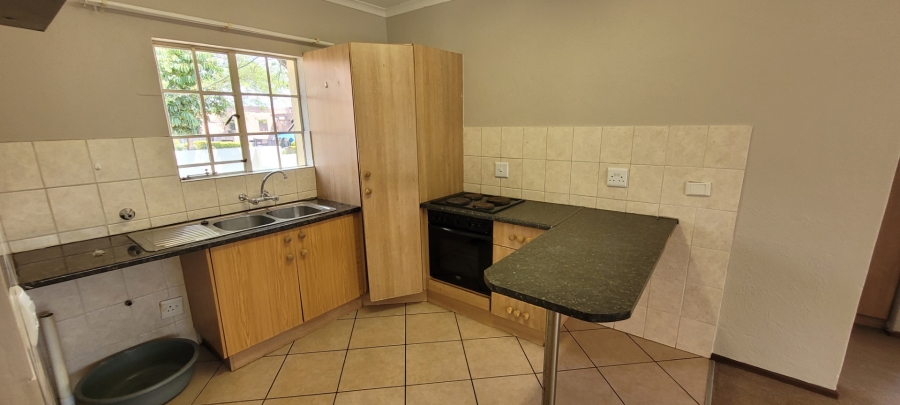 To Let 2 Bedroom Property for Rent in Stonehenge Mpumalanga