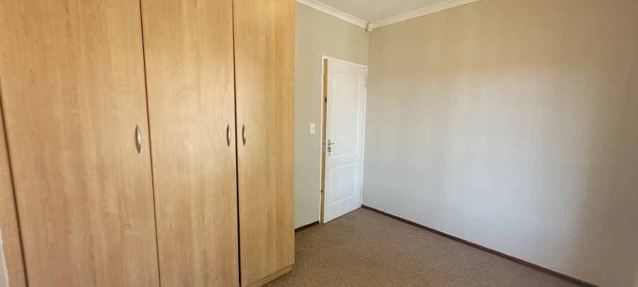 To Let 2 Bedroom Property for Rent in Stonehenge Mpumalanga