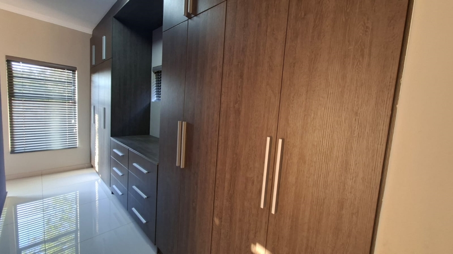 To Let 5 Bedroom Property for Rent in Steiltes Mpumalanga