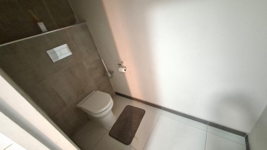 To Let 5 Bedroom Property for Rent in Steiltes Mpumalanga