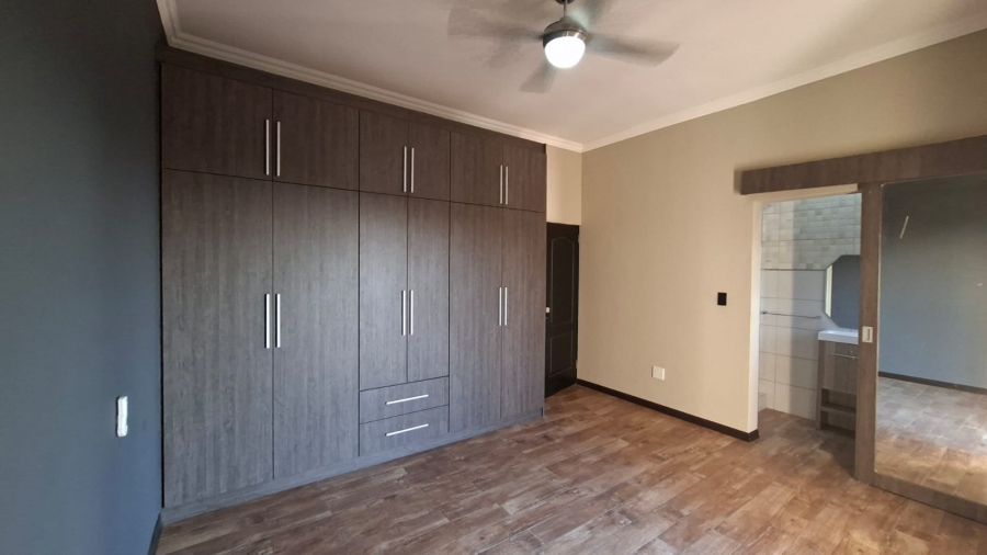 To Let 5 Bedroom Property for Rent in Steiltes Mpumalanga