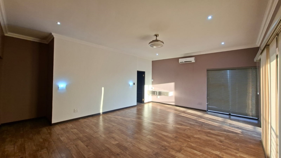 To Let 5 Bedroom Property for Rent in Steiltes Mpumalanga