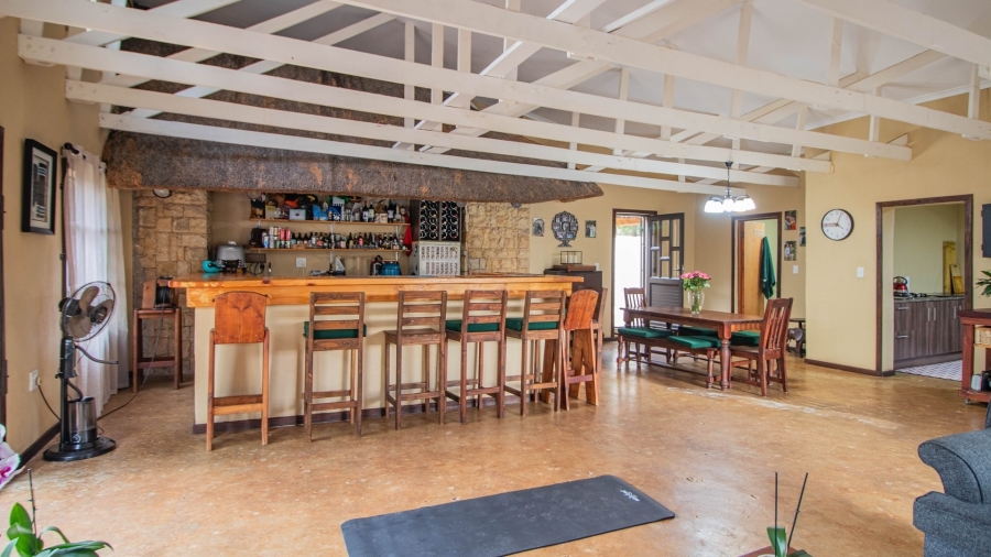 6 Bedroom Property for Sale in White River Estates Mpumalanga