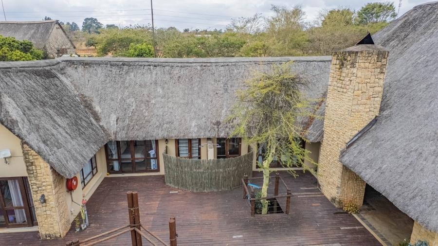 6 Bedroom Property for Sale in White River Estates Mpumalanga