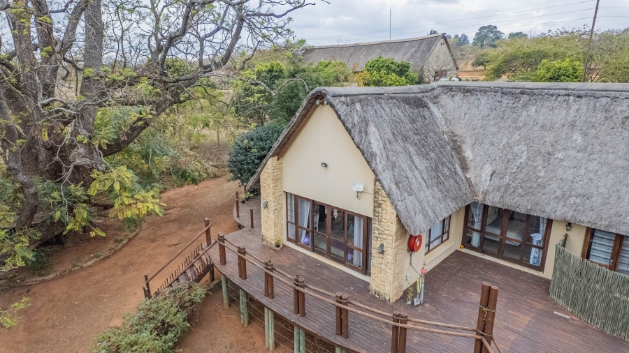 6 Bedroom Property for Sale in White River Estates Mpumalanga