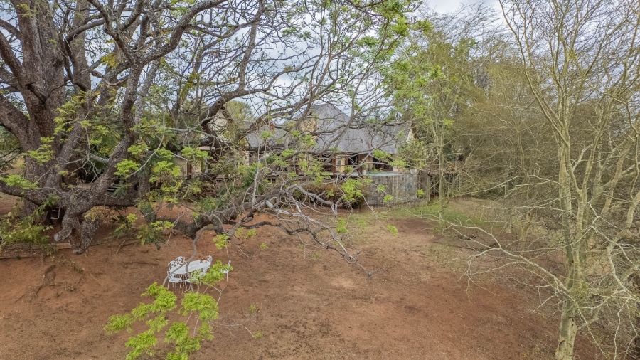 6 Bedroom Property for Sale in White River Estates Mpumalanga