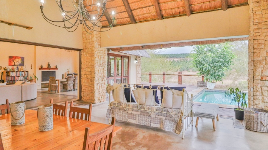 6 Bedroom Property for Sale in White River Estates Mpumalanga