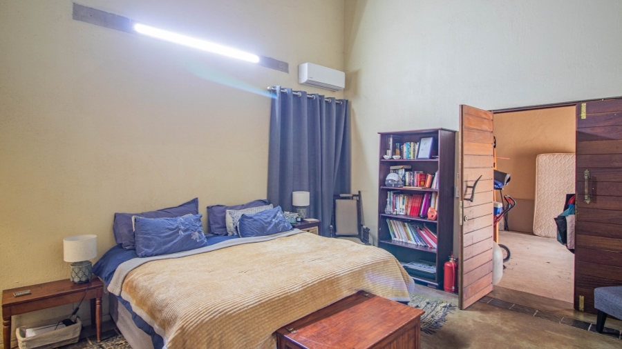 6 Bedroom Property for Sale in White River Estates Mpumalanga
