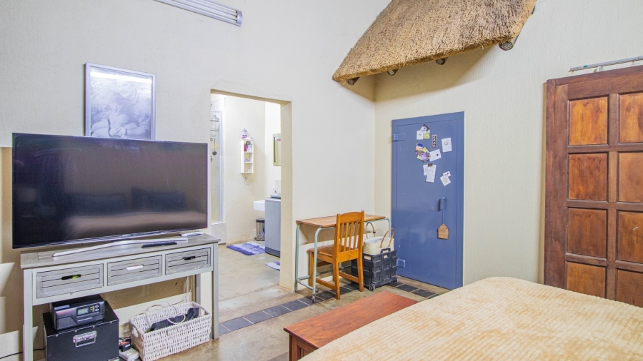 6 Bedroom Property for Sale in White River Estates Mpumalanga
