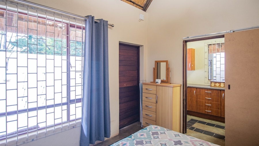 6 Bedroom Property for Sale in White River Estates Mpumalanga