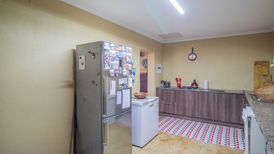 6 Bedroom Property for Sale in White River Estates Mpumalanga