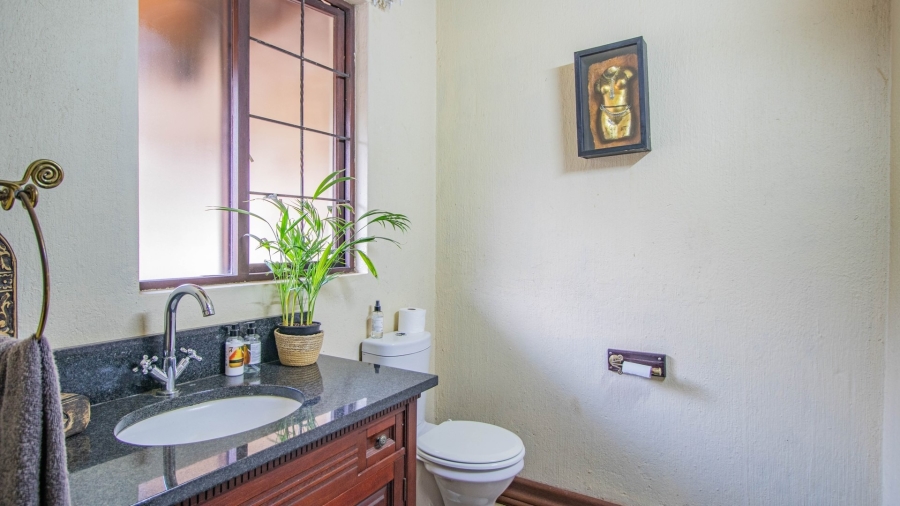 6 Bedroom Property for Sale in White River Estates Mpumalanga