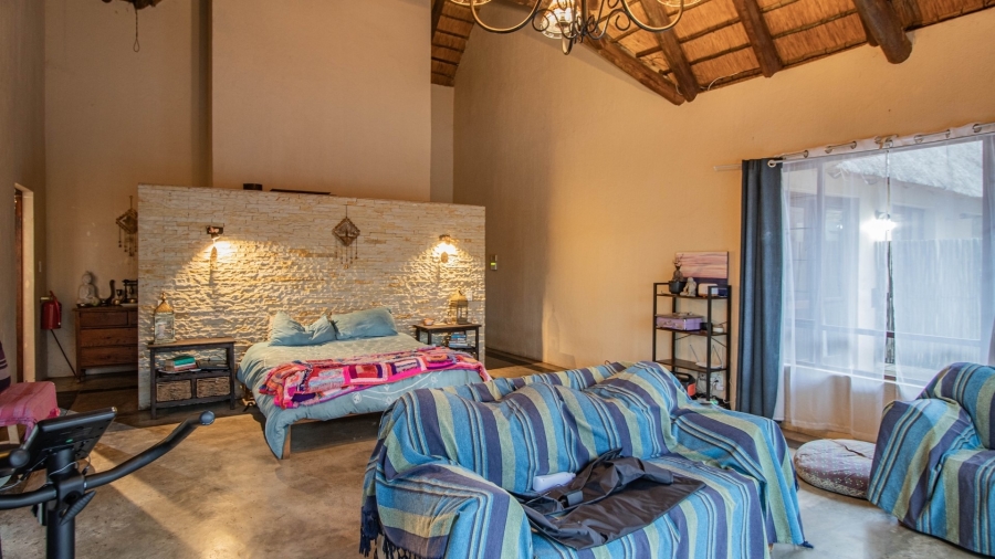 6 Bedroom Property for Sale in White River Estates Mpumalanga