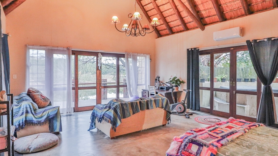 6 Bedroom Property for Sale in White River Estates Mpumalanga