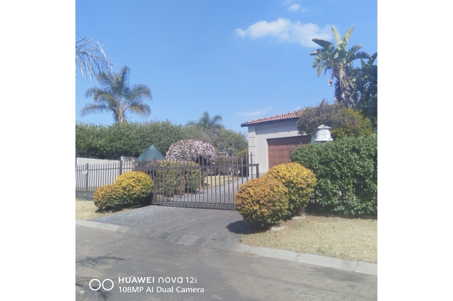 4 Bedroom Property for Sale in Model Park Mpumalanga