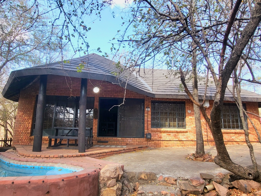 3 Bedroom Property for Sale in Marloth Park Mpumalanga