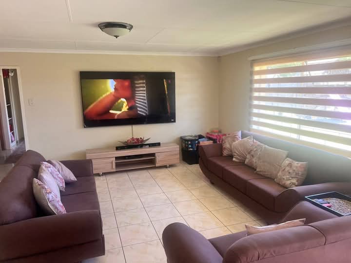 3 Bedroom Property for Sale in Thistle Grove Mpumalanga