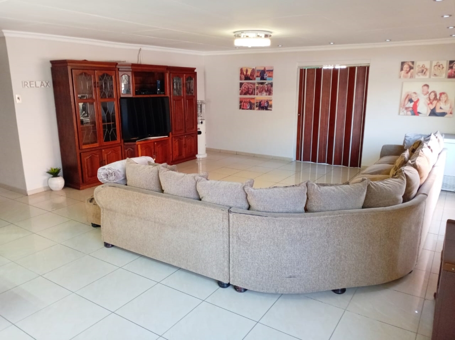 4 Bedroom Property for Sale in Secunda Mpumalanga