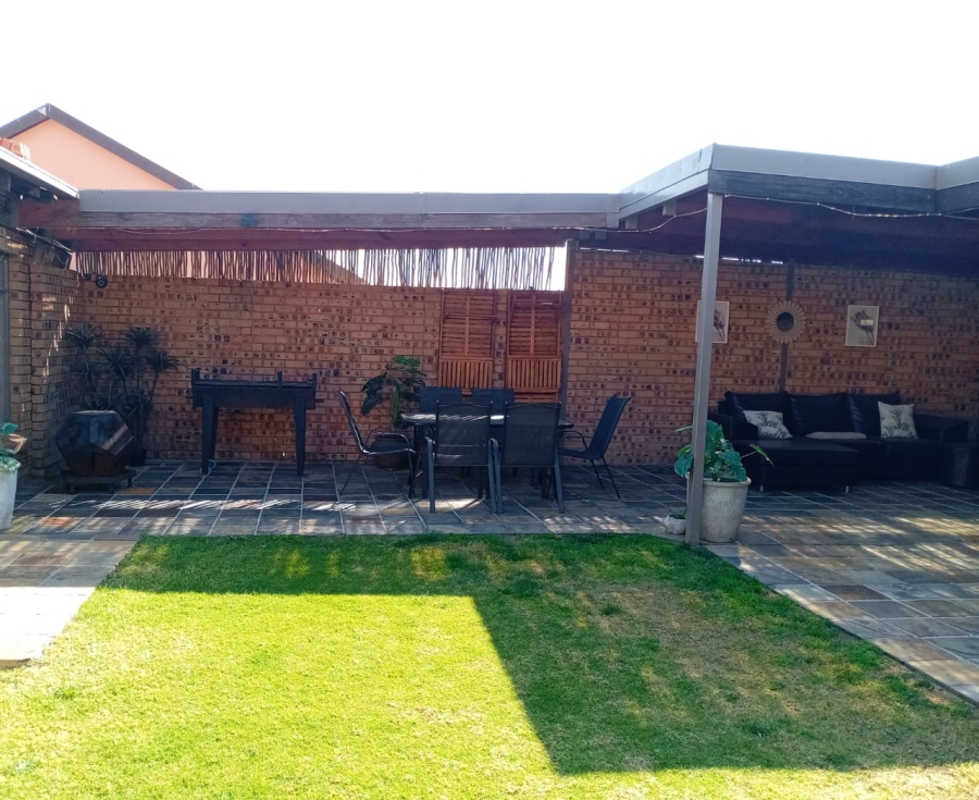 4 Bedroom Property for Sale in Secunda Mpumalanga