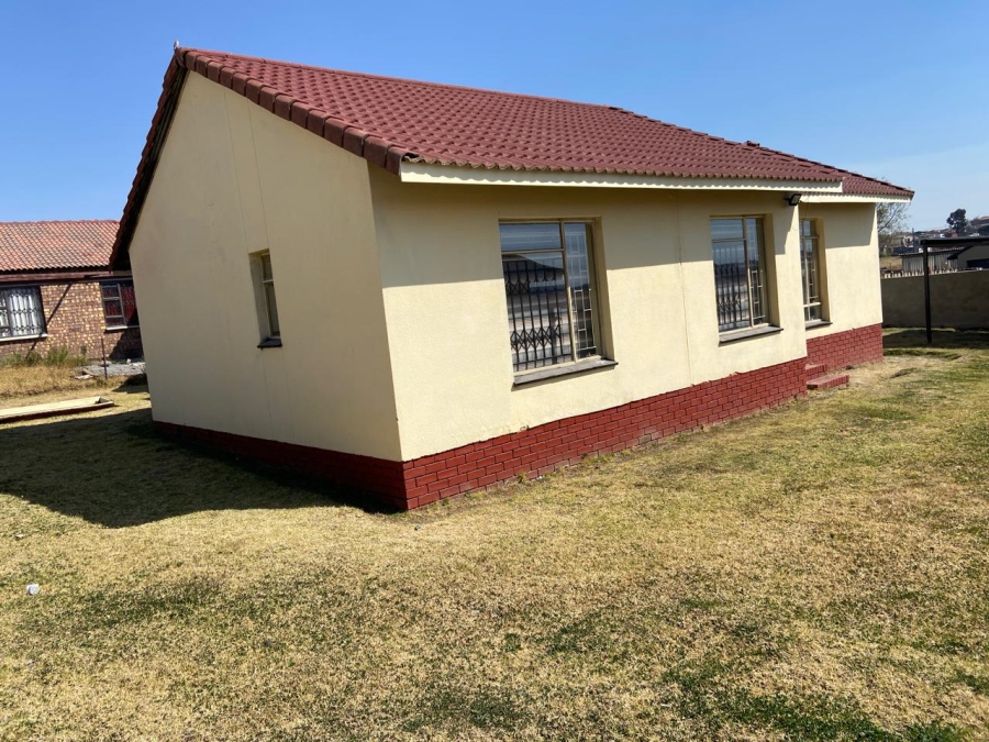 To Let 3 Bedroom Property for Rent in Evander Mpumalanga
