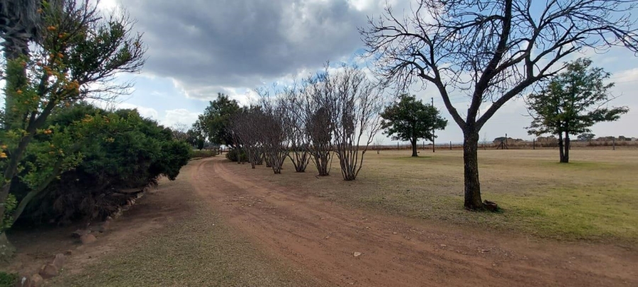 25 Bedroom Property for Sale in Kromdraai AH Mpumalanga